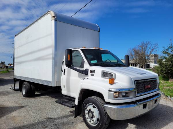 2005 GMC 4500 Box Truck 18 foot with Lift Gate - - by for sale in Medford, OR – photo 3
