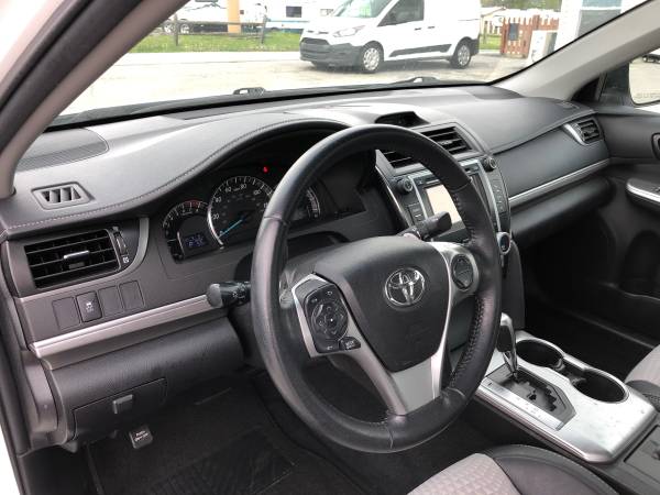 2014 Toyota Camry SE 2 5L ONE Owner NO accidents 164, 617 EZ mi for sale in Auburn, IN – photo 2