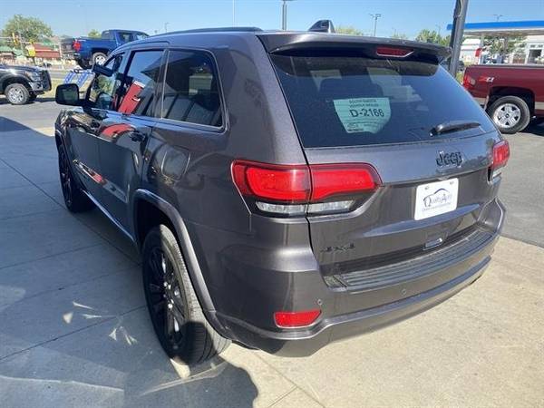 2019 JEEP GRAND CHEROKEE Altitude - SUV - cars & trucks - by dealer... for sale in Gillette, WY – photo 7