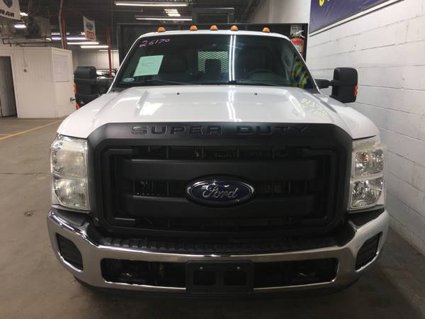 2015 Ford F-350 Reg Cab V8 Contractor Flatbed w/Liftgate ONE for sale in Arlington, NM – photo 9