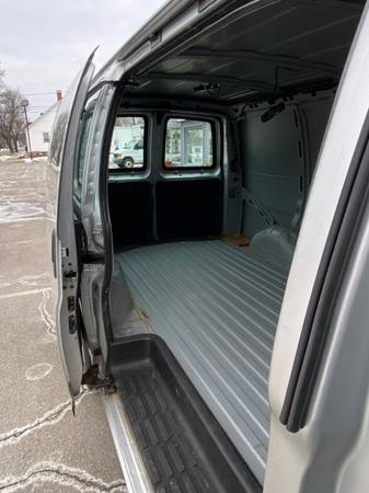 2015 Chevrolet Express Cargo 2500 series 103, 500 miles 1 Owner for sale in Keene, NH – photo 9