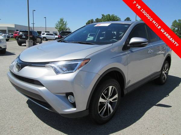 2018 Toyota RAV4 XLE suv Silver - - by dealer for sale in ROGERS, AR – photo 9