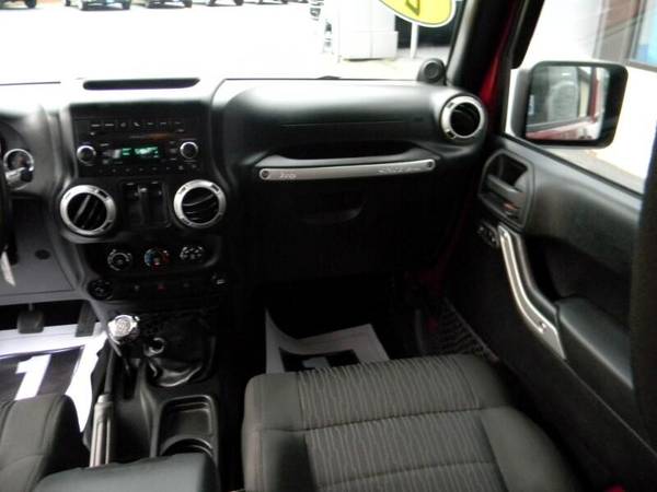 2012 Jeep Wrangler 2DR RUBICON HARDTOP W/6-SPEED MANUAL for sale in Plaistow, MA – photo 16