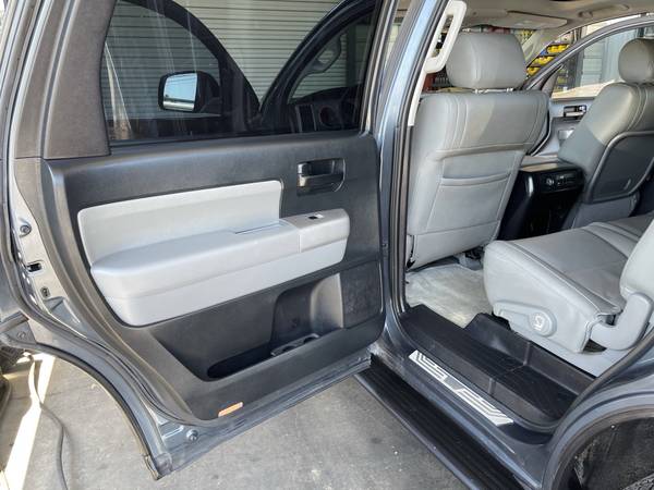 2008 Toyota Sequoia - Leather - Navigation - Sunroof - Nice! - cars for sale in Gonzales, LA – photo 21