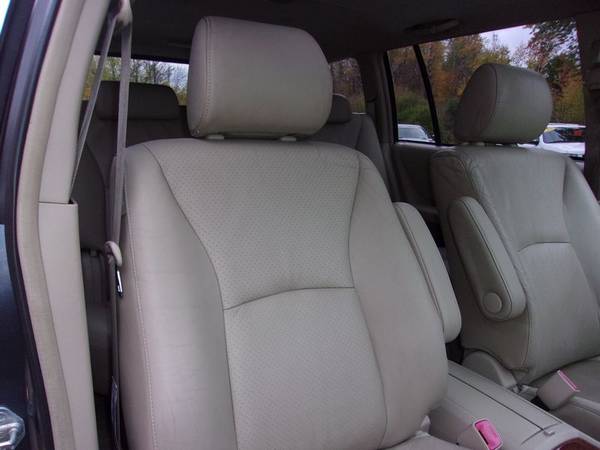2006 Toyota Highlander Hybrid Limited AWD Seats-7, 131k Miles, Blue for sale in Franklin, VT – photo 10