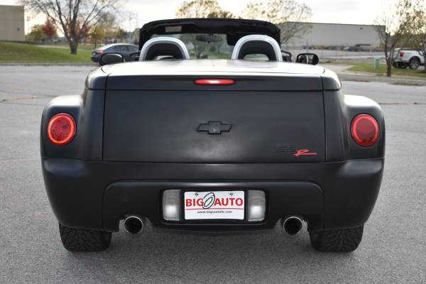 2005 Chevrolet SSR ***CLEAN NEBRASKA TITLE W/73K MILES ONLY*** -... for sale in Omaha, IA – photo 13
