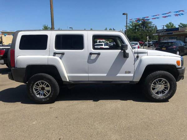 2008 HUMMER H3 Base 4x4 4dr SUV Free Carfax on Every Car - cars for sale in Roseville, CA – photo 14