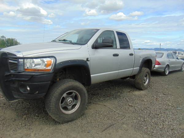 2007 DODGE RAM 2500 SLT BADMOTOR bighorn Cummins ShortBed 4wd - cars for sale in Other, ID – photo 2