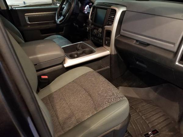 2015 Dodge Ram 1500 Bighorn Crew Cab 4x4 for sale in Tipton, IA – photo 5