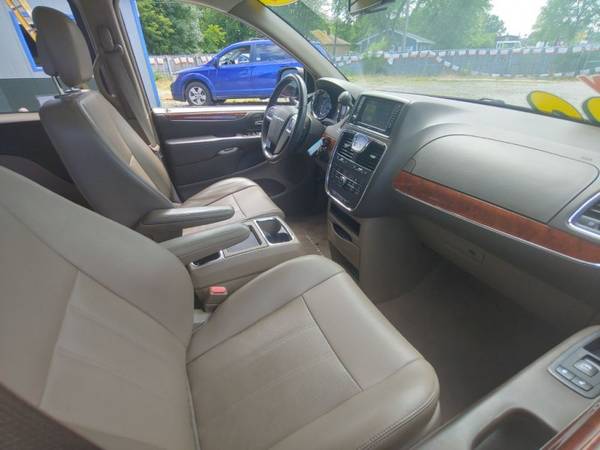 2012 CHRYSLER TOWN & COUNTRY TOURING for sale in Hobart, IN – photo 13