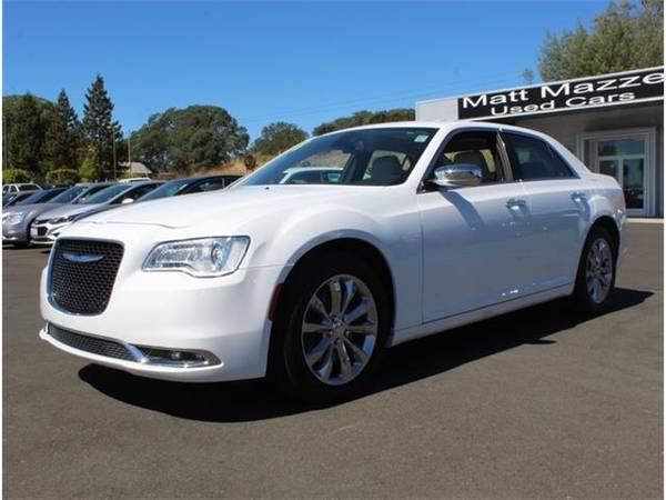 2018 Chrysler 300 sedan Limited (Bright White Clearcoat) for sale in Lakeport, CA – photo 10