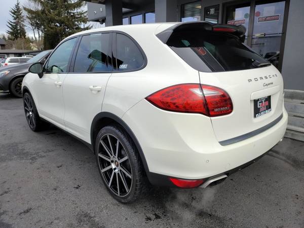 2012 Porsche Cayenne Sport Utility 4D Luxury - - by for sale in PUYALLUP, WA – photo 8