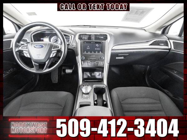 *SALE* 2019 *Ford Fusion* SE Ecoboost AWD - cars & trucks - by... for sale in Pasco, WA – photo 3