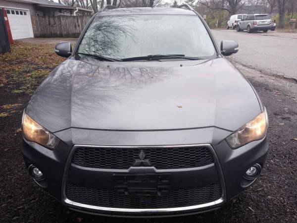 2010 Mitsubishi Outlander - cars & trucks - by dealer - vehicle... for sale in Indianapolis, IN – photo 3