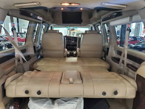 2011 Chevrolet Express Passenger AWD 1500 135 Explorer Limited... for sale in Bend, OR – photo 24