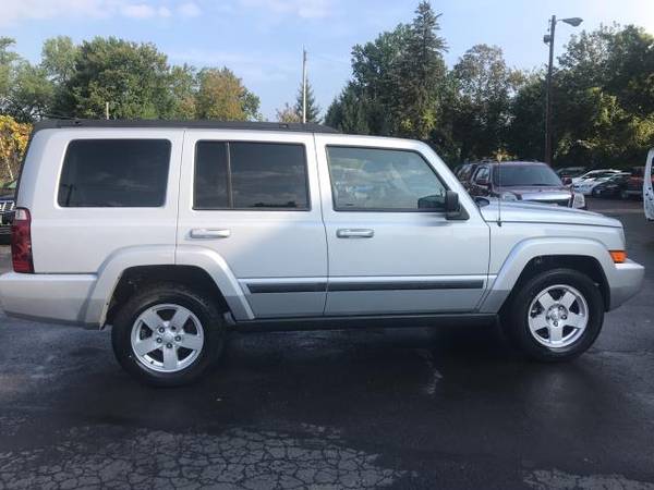 2008 Jeep Commander Sport 4WD for sale in Rome, NY – photo 9