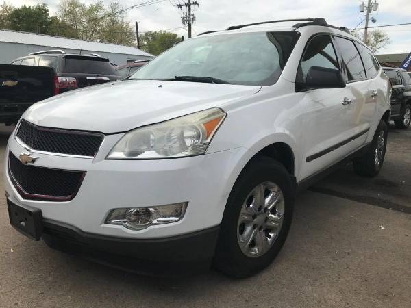 2009 Chevrolet Chevy Traverse LS AWD 4dr SUV - Wholesale Cash Prices for sale in Louisville, KY – photo 7