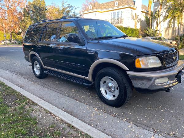 1999 ford expedition 4x4 - cars & trucks - by owner - vehicle... for sale in Beverly Hills, CA – photo 4