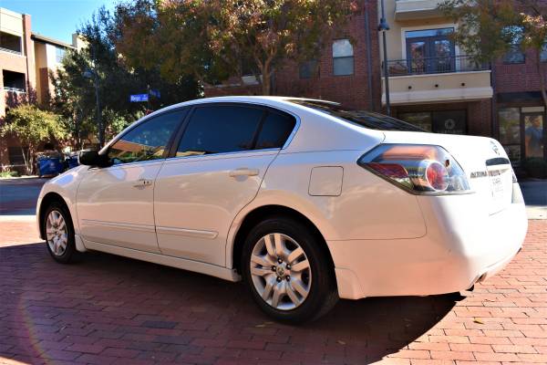 2009 Nissan Altima 2.5S Push Button Start Excellent Condition - cars... for sale in Addison, TX – photo 5