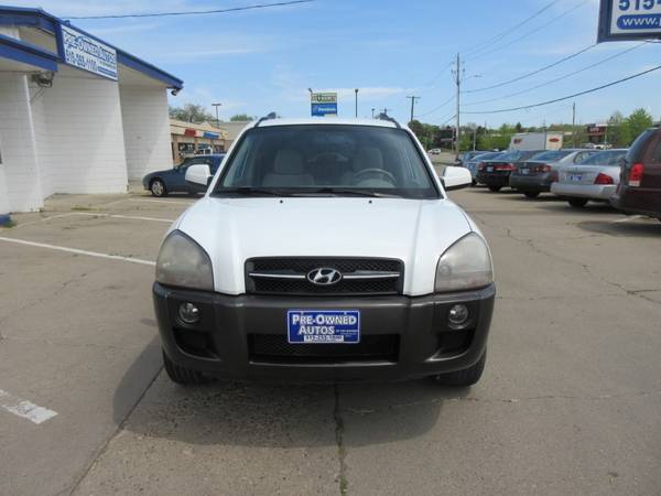 2005 Hyundai Tuscon SUV - Automatic/Wheels/1 Owner/Low Miles - 78K! for sale in Des Moines, IA – photo 3