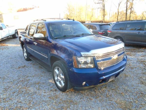 2013 Chevy Avalanche LTZ * GPS * Leather * New Trans - cars & trucks... for sale in Hickory, IN – photo 3