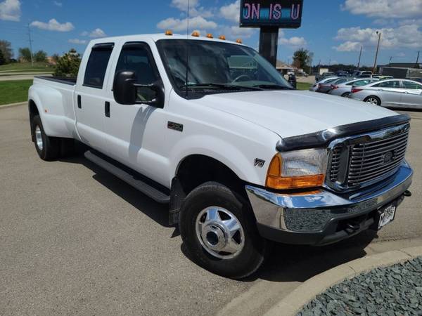2000 Ford F-350 Super Duty Lariat 4dr CREW LOW MILES/NO RUST for sale in Faribault, MN – photo 2