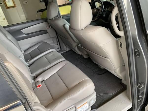 2012 Honda Odyssey EXL - - by dealer - vehicle for sale in Sheridan, IN – photo 17