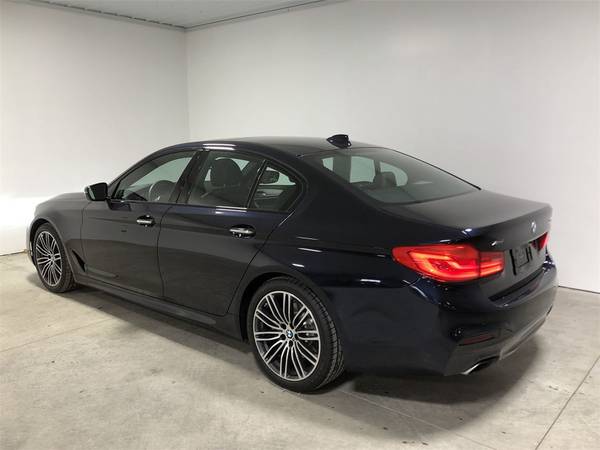 2018 BMW 5 Series 530i xDrive - - by dealer - vehicle for sale in Buffalo, NY – photo 4