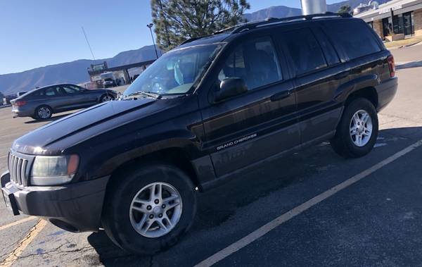 2004 JEEP GRAND CHEROKEE LAREDO - cars & trucks - by owner - vehicle... for sale in Colorado Springs, CO – photo 2
