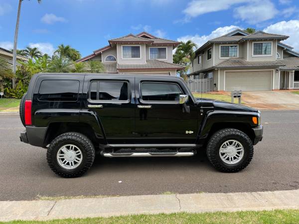 2006 hummer H3 4x4 great family suv must see - - by for sale in Kapolei, HI – photo 3