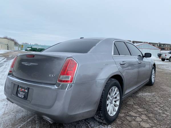 2014 Chrysler 300 4dr Sdn RWD - - by dealer - vehicle for sale in Portage, WI – photo 6