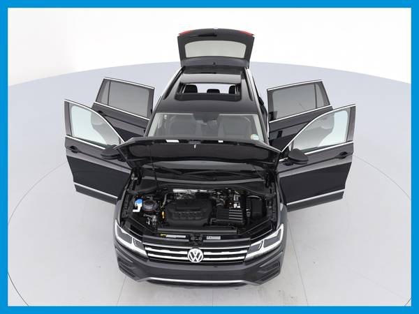 2018 VW Volkswagen Tiguan 2 0T SE 4MOTION Sport Utility 4D suv Black for sale in largo, FL – photo 22