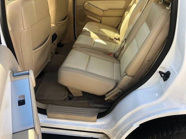 2006 Mercury Mountaineer LUXURY - - by dealer for sale in Des Moines, IA – photo 10