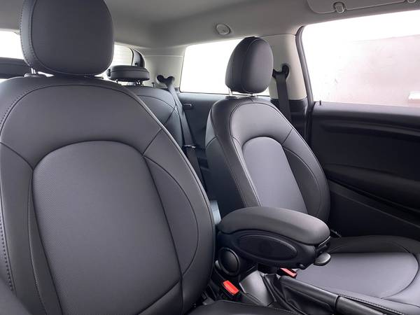 2019 MINI Hardtop 2 Door Cooper Hatchback 2D hatchback Red - FINANCE... for sale in Saint Louis, MO – photo 19