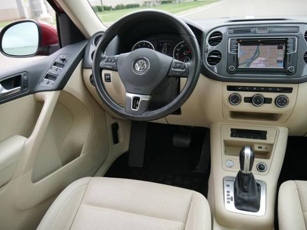 2016 Volkswagen Tiguan SE for sale in Burnsville, MN – photo 18