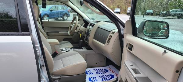 2011 FORD ESCAPE XLT - - by dealer - vehicle for sale in Barre, VT – photo 17