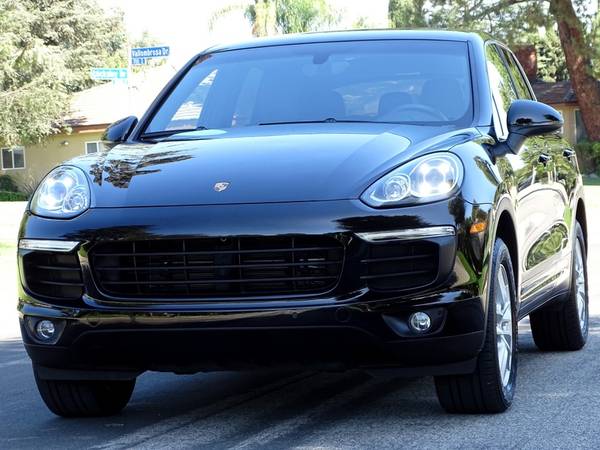 2016 Porsche Cayenne LUXURY AND POWER! FINANCING AVAIL! SUPER CLEAN! for sale in Pasadena, CA