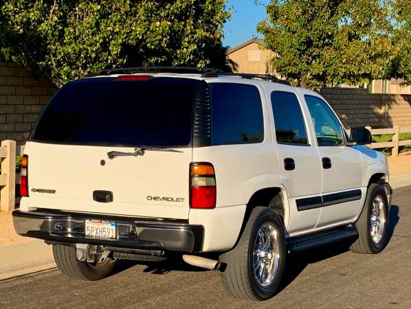 2005 Chevy Tahoe LS With Only 105,000 Miles! 9 Passenger & Clean Title for sale in Lancaster, CA – photo 6