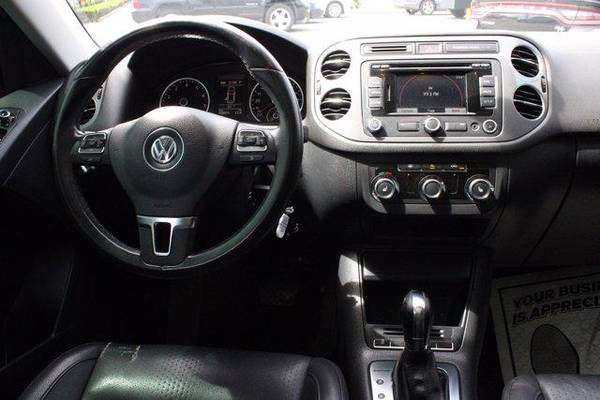 2012 Volkswagen Tiguan SE w/Sunroof Nav HABLAMOS ESPANOL! - cars & for sale in Seattle, WA – photo 13