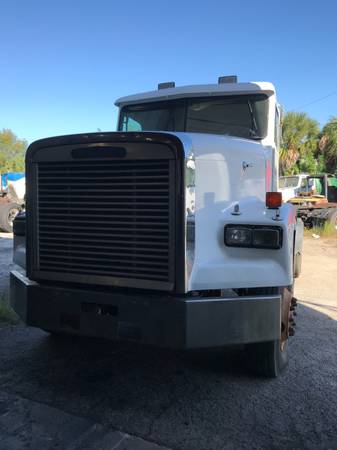 1995 FL FLD120 - - by dealer - vehicle automotive sale for sale in TAMPA, FL – photo 2