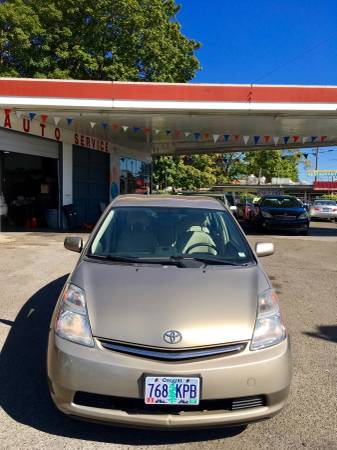2006 Toyota Prius. Leather Seats. Backup Camera. 52 Service Records. for sale in Portland, OR – photo 2