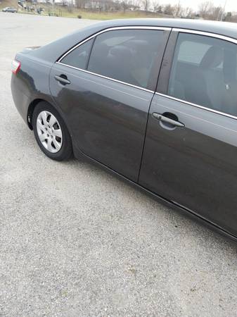 2010 Toyota Camry Hybrid $4300, 216000 miles - cars & trucks - by... for sale in Omaha, NE – photo 7