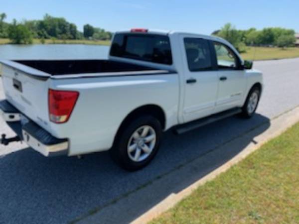 Nissan Titan Crewcab Truck for sale in Greenville, NC – photo 2