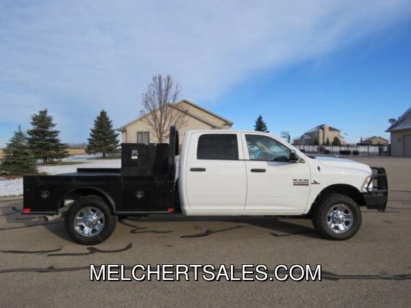 2017 DODGE RAM 2500 CREW DIESEL 4WD FLAT BED CM BED ONLY 35K - cars... for sale in Neenah, WI – photo 2