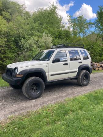 2006 Jeep Liberty 4x4 for sale in Carnegie, PA