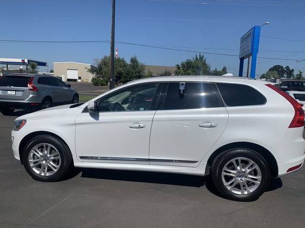 2015 Volvo XC60 - Financing Available! - cars & trucks - by dealer -... for sale in Brooks, OR – photo 3