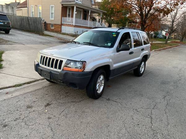 2004 Jeep Grand Cherokee Laredo 4dr 4WD SUV - cars & trucks - by... for sale in Maywood, IL – photo 3