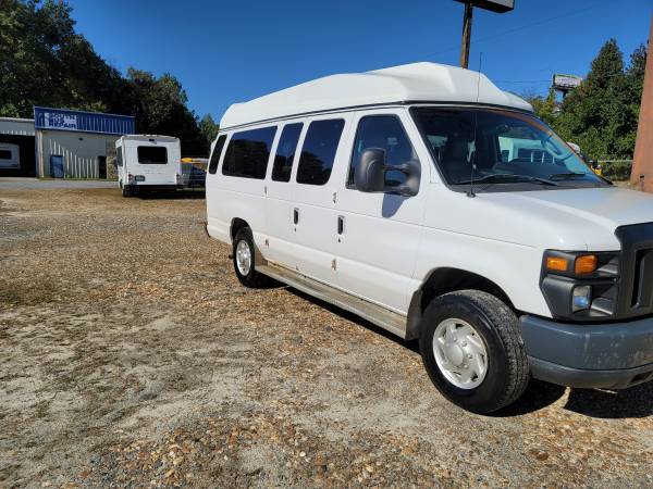 FORD E350 WHEELCHAIR VAN LOW MILES 1OWNER FREE SHIP WARRANTY... for sale in Jonesboro, OH – photo 4