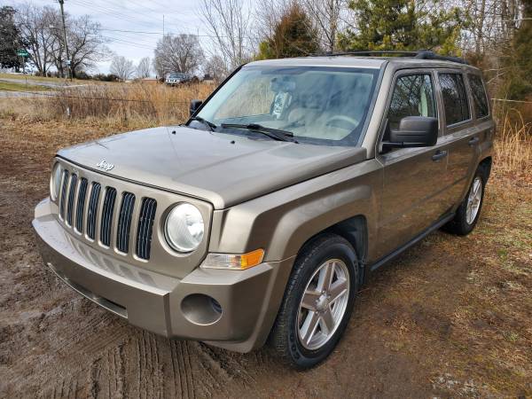 2007 jeep patriot - - by dealer - vehicle automotive for sale in Wallburg, NC – photo 2