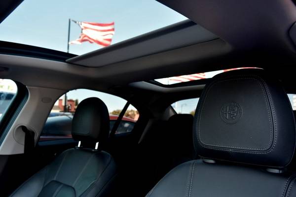 2017 Alfa Romeo Giulia *w panaroof*fac warranty for sale in Santa Clara, CA – photo 2